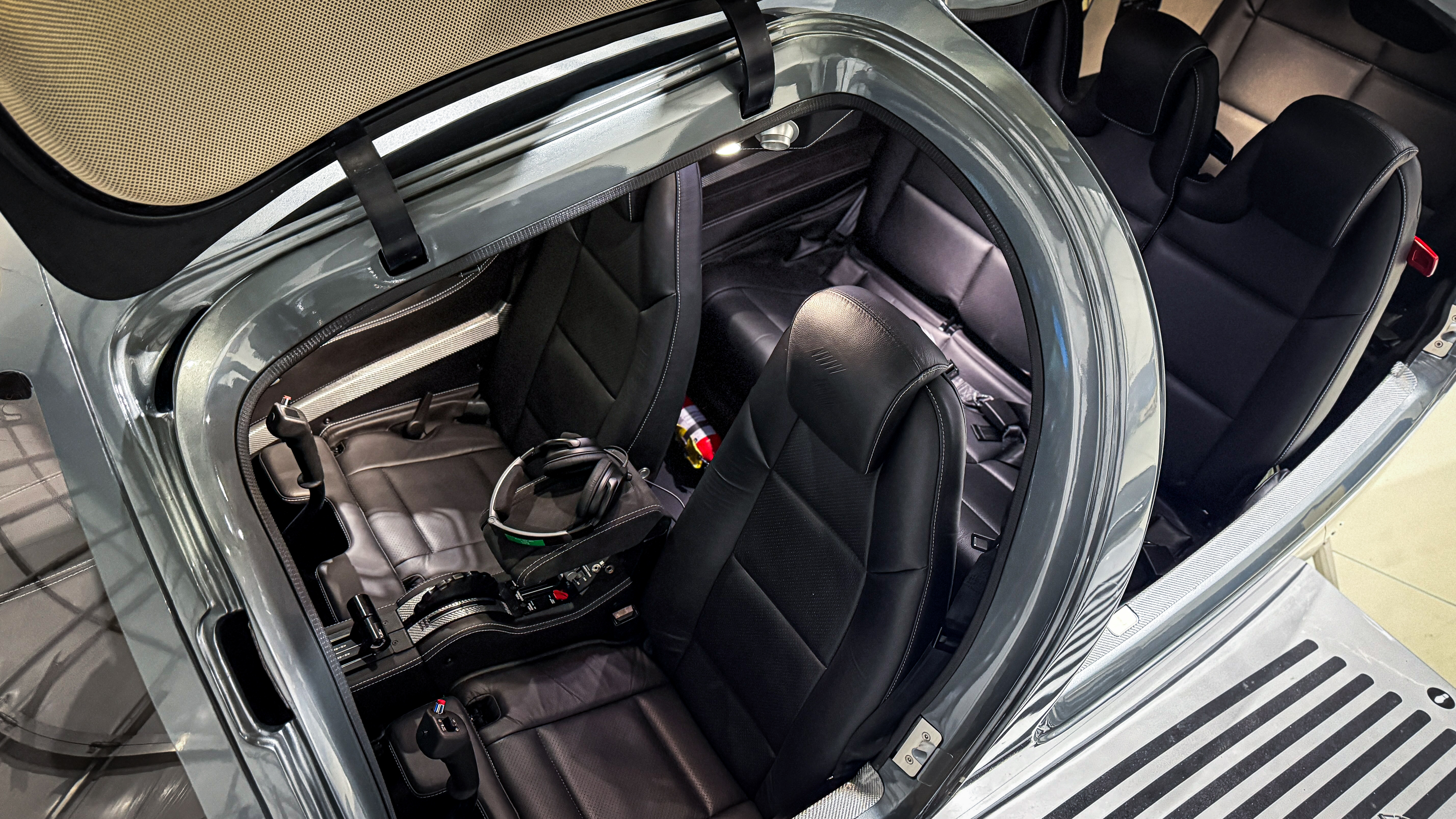 DA62 cabin interior